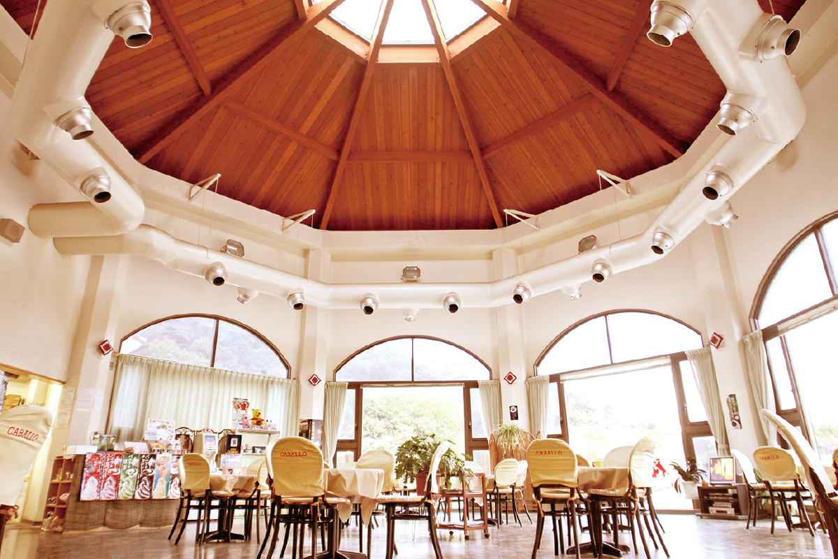 カフェテラス カバリョ